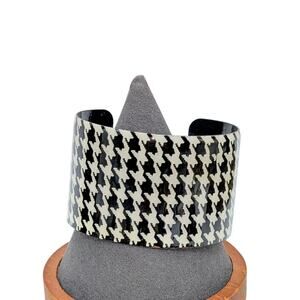 Black & White Houndstooth Wide Metal Cuff Bracelet